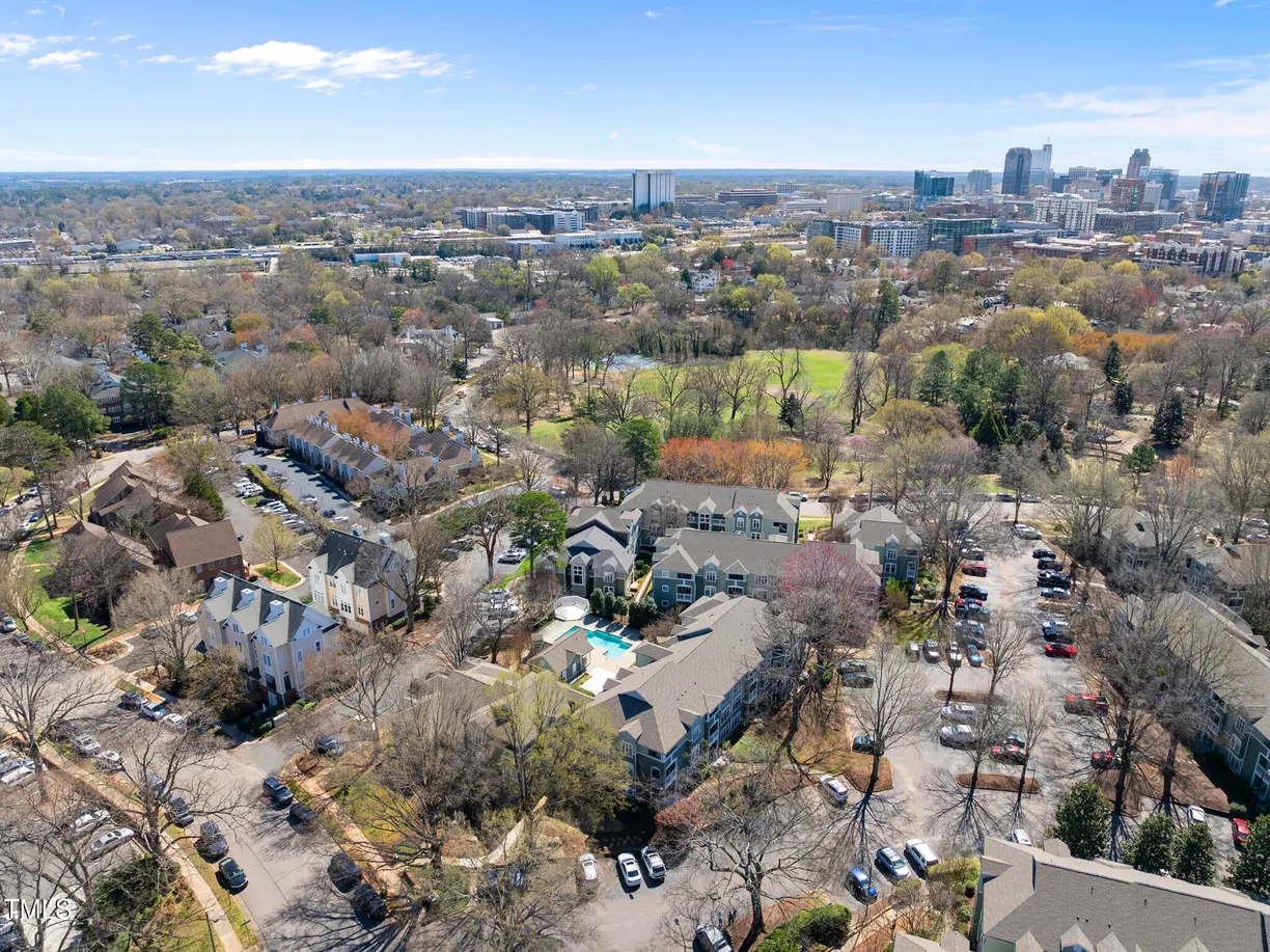 Raleigh, NC Real Estate | View 1121 Parkridge Lane #207 | room 1
