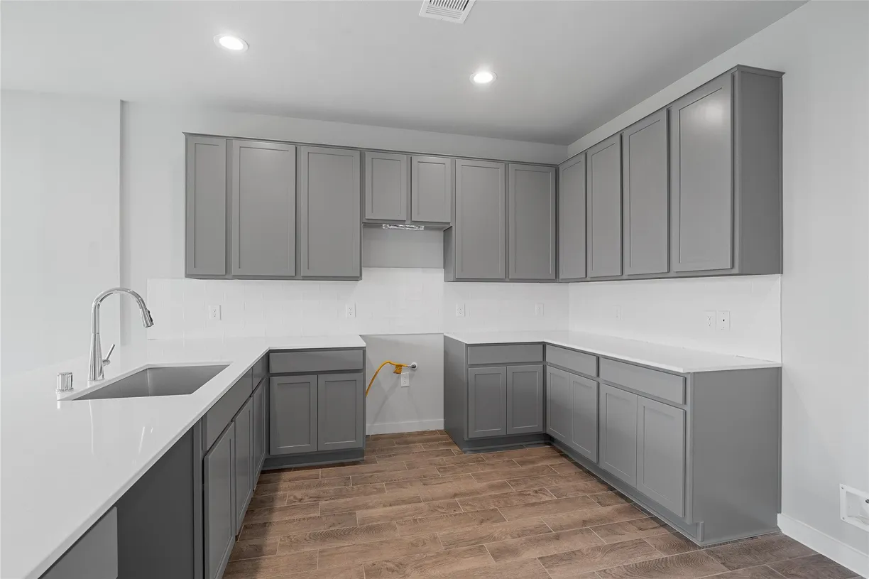 Houston Suburbs Real Estate | View 2643 Village Side Trail | room 2