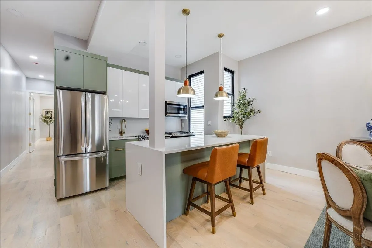 Jersey City/Hoboken Real Estate | View 93 Laidlaw Ave Unit# 1 | room 2