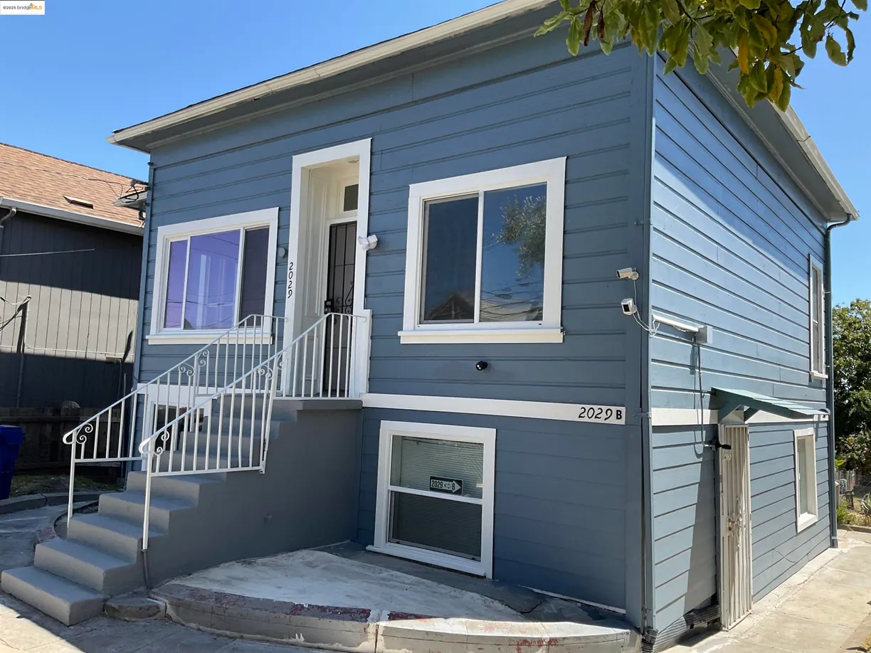 Northern California Real Estate | View 2029 E 22nd St | 6 Beds