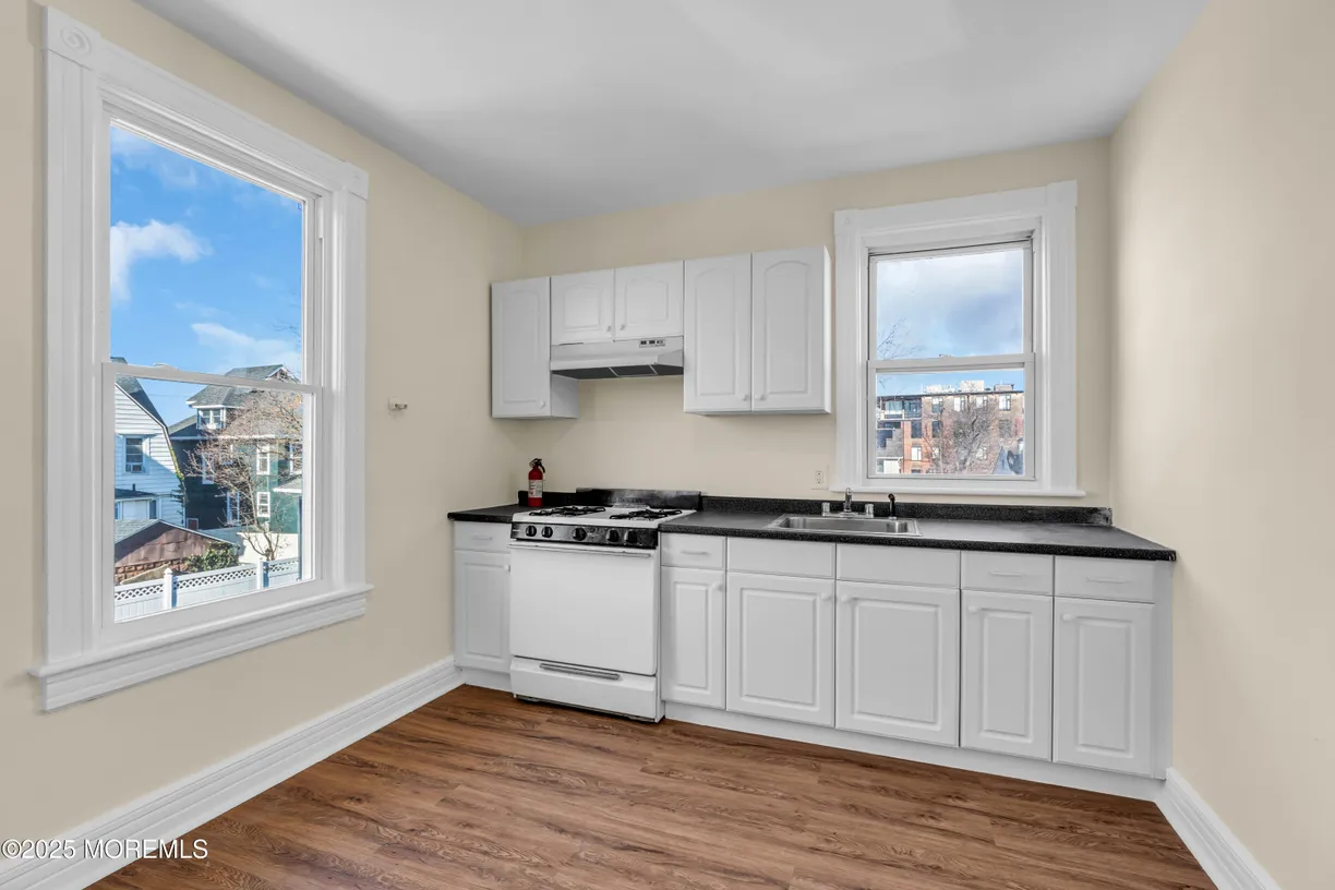 Rockland/Orange/NJ Real Estate | View 132 Oakland Street | room 2