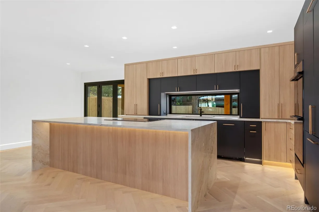 Denver Real Estate | View 715 Glencoe Street | room 2