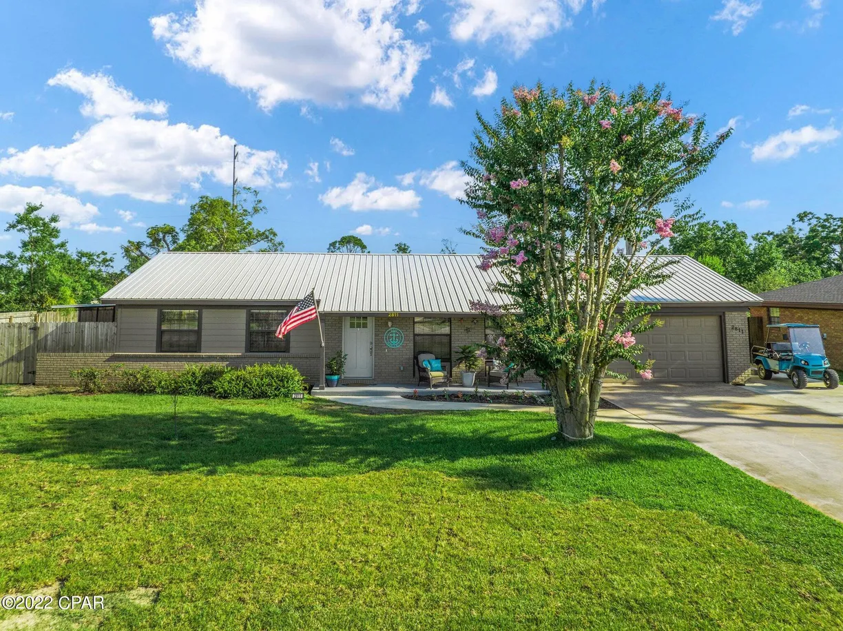 Northwest Florida Real Estate | View 2811 W 21st Court | 3 Beds, 2 Baths