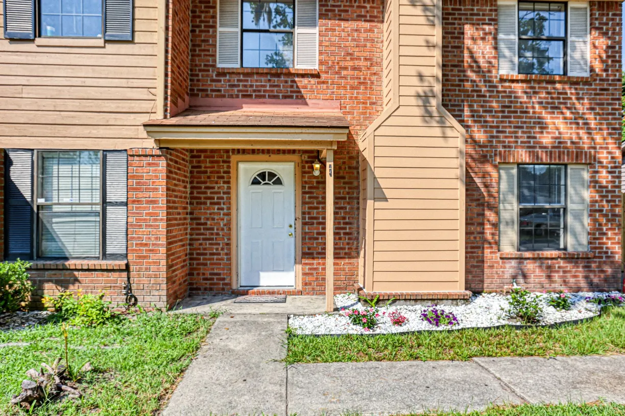 Savannah Real Estate | View 117 Fox Chase Road | room 1