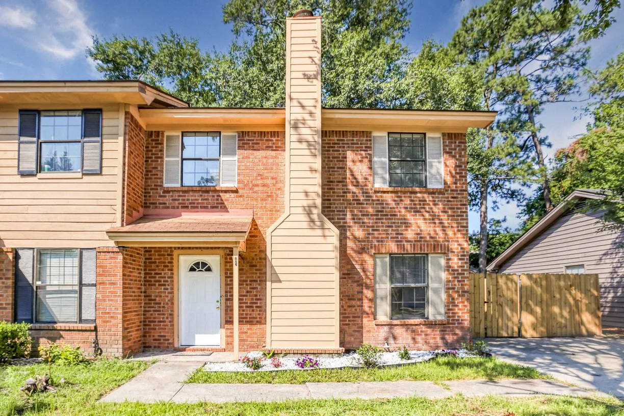 Savannah Real Estate | View 117 Fox Chase Road | 3 Beds, 2 Baths