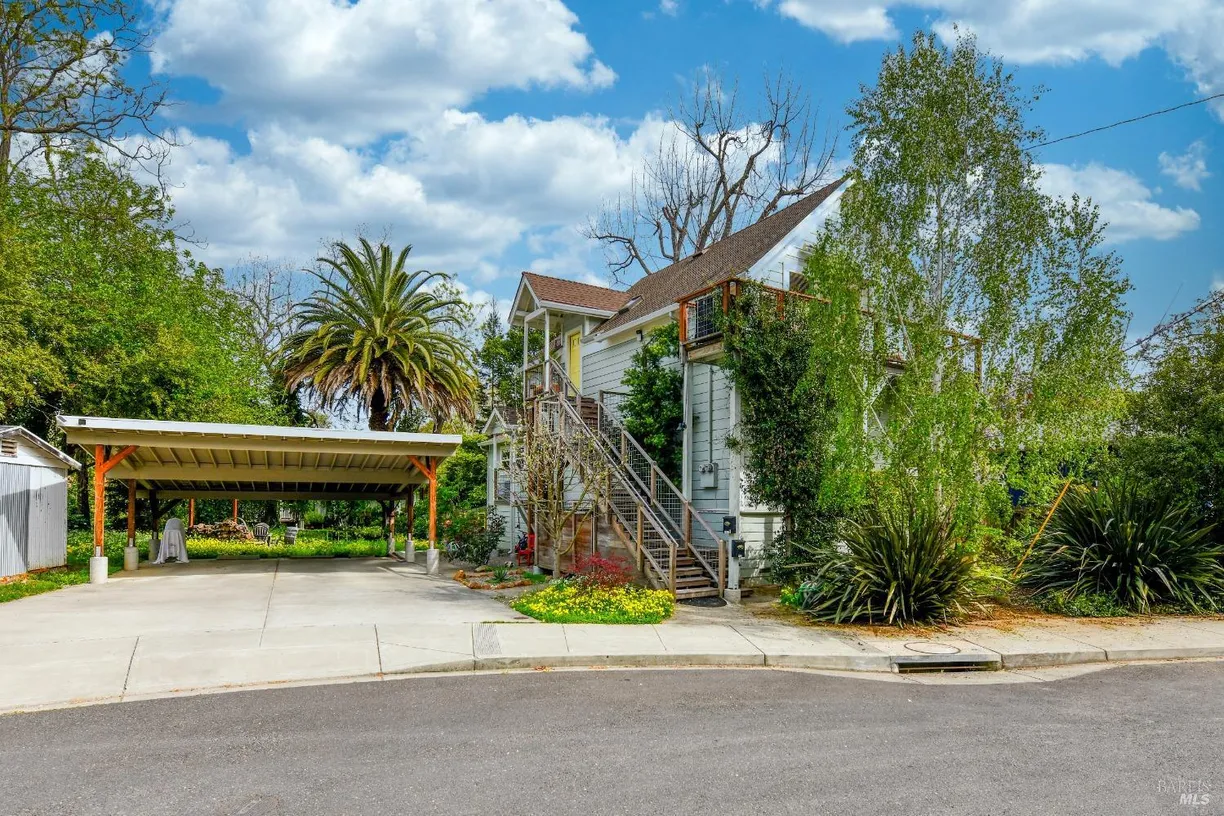 Northern California Real Estate | View 1552 Behrens Street