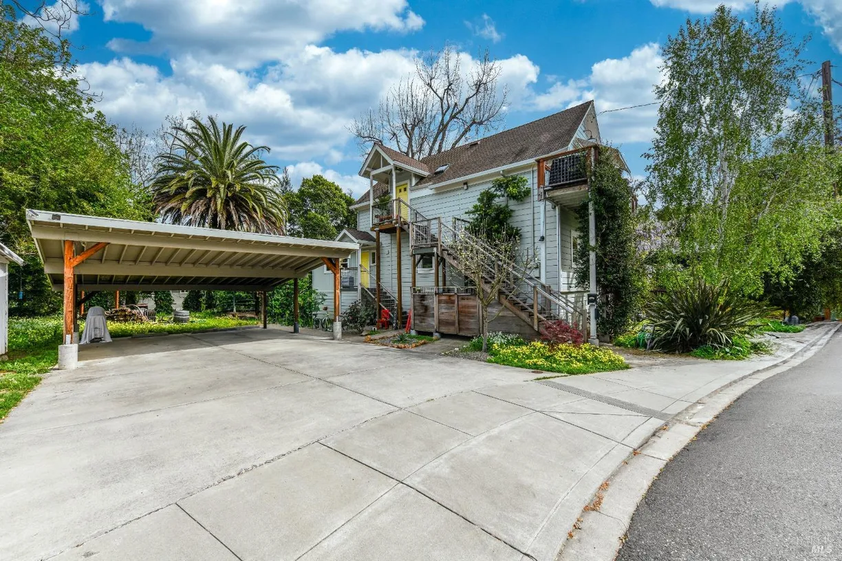 Northern California Real Estate | View 1552 Behrens Street | room 2