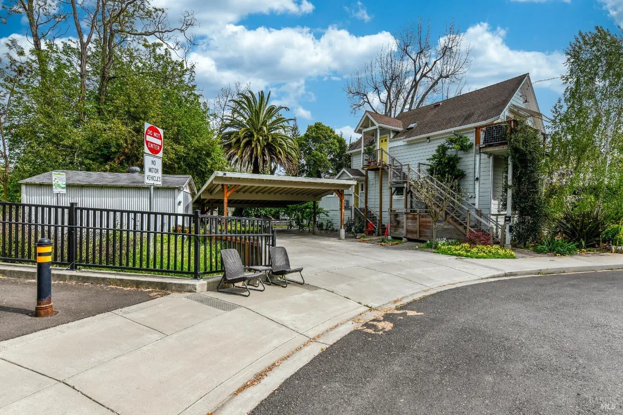Northern California Real Estate | View 1552 Behrens Street | room 1