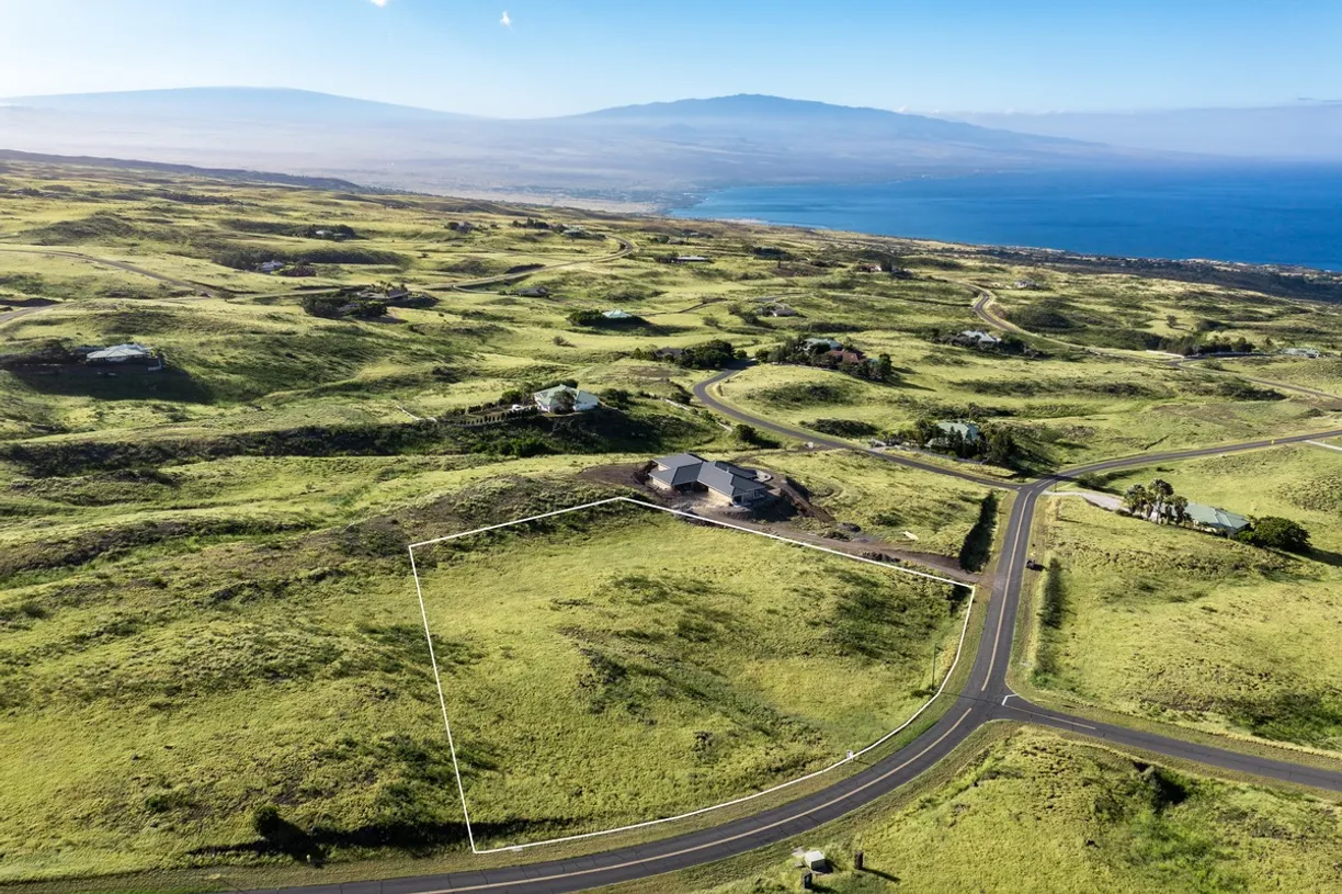 Hawaii Real Estate | View KaNani Dr