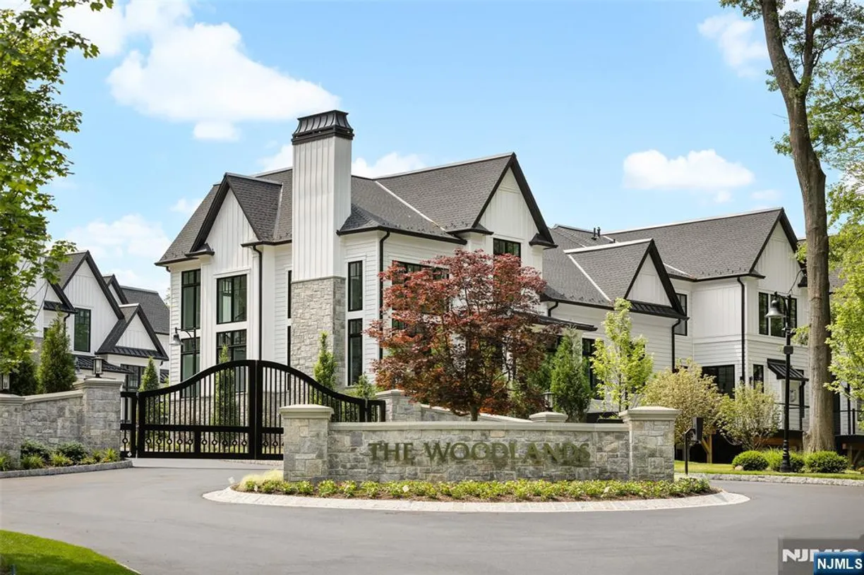Bergen County Real Estate | View 23 Stone Bridge Court | 4 Beds, 4 Baths