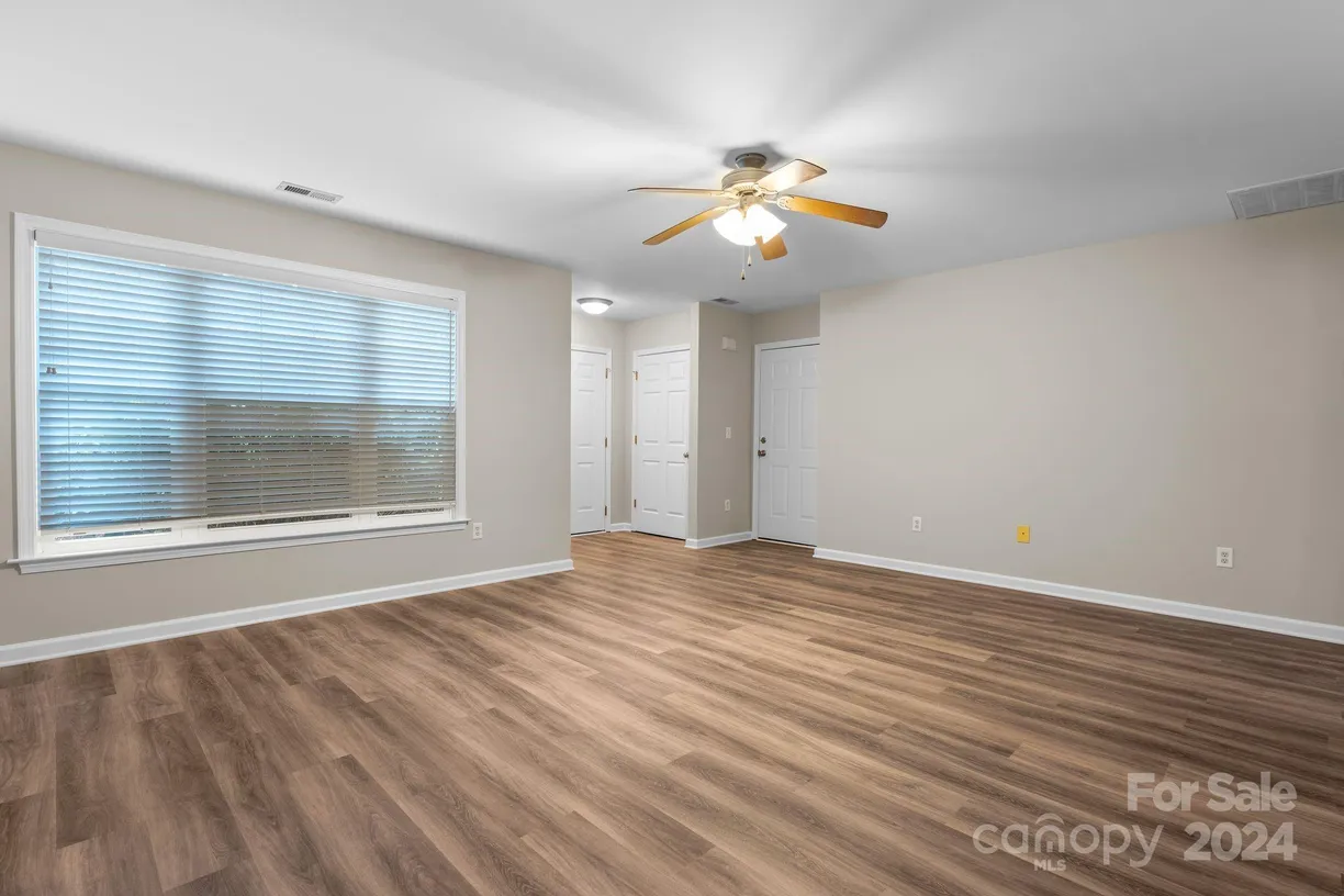 Charlotte Real Estate | View 48 Locole Drive | room 2