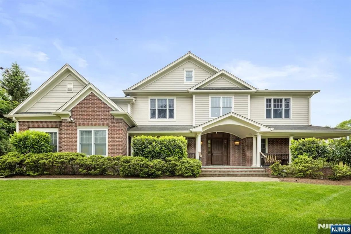 Bergen County Real Estate | View 6 Lauren Pond Court | 6 Beds, 5 Baths