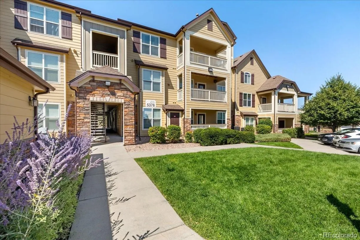 Denver Real Estate | View 5378 Palomino Ranch Point Unit# 303 | room 2