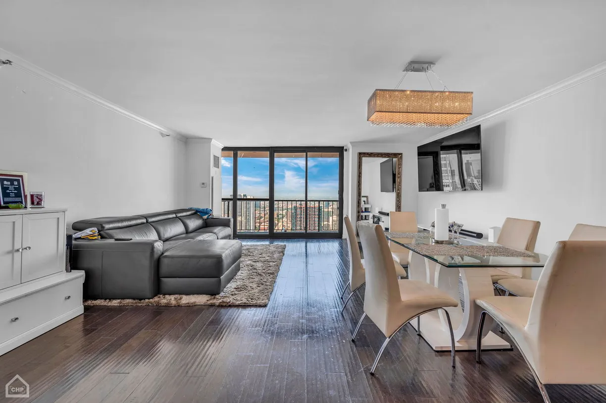 Chicago Real Estate | View 10 E Ontario, 5005 | room 2