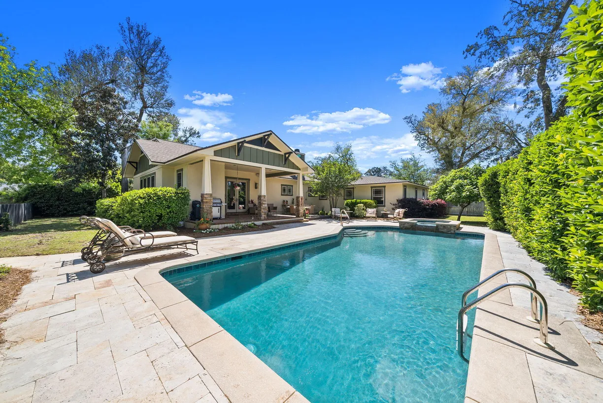 Northwest Florida Real Estate | View 511 Hollis Avenue | 4 Beds, 3 Baths