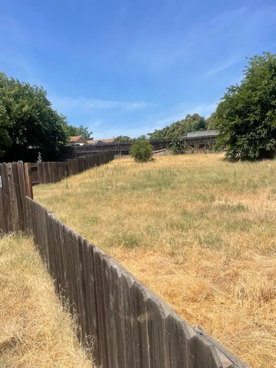 Northern California Real Estate | View 152 Hill | room 1