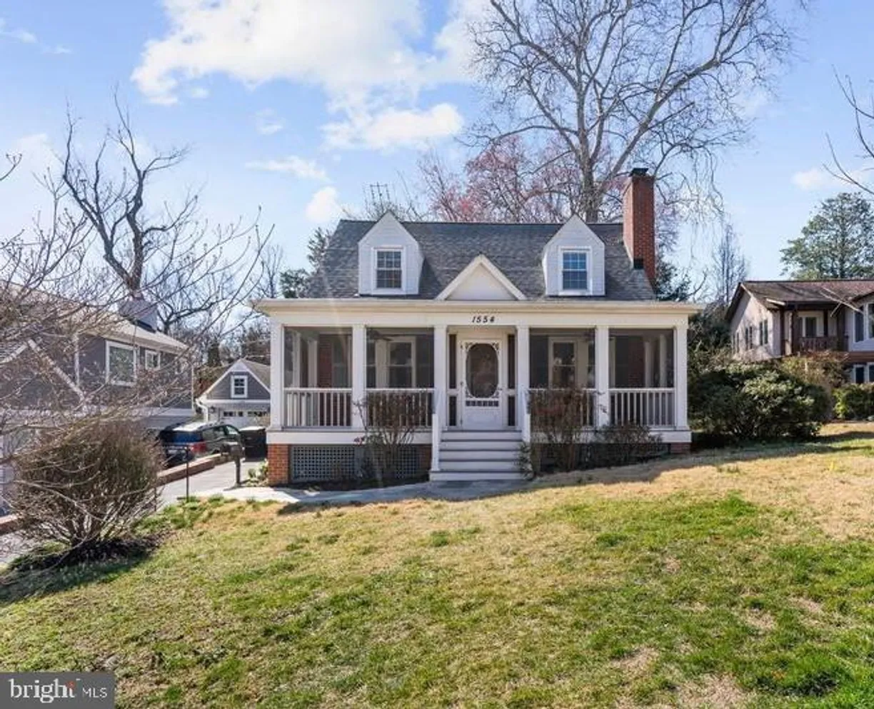 Washington Metro Area Real Estate | View 1554 N Jefferson Street | 3 Beds, 2 Baths