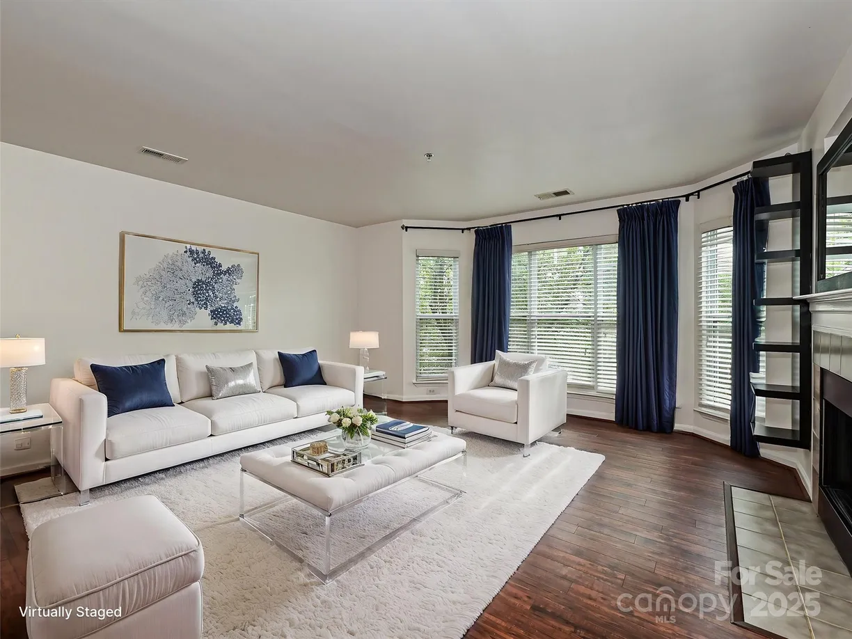 Charlotte Real Estate | View 521 N Graham Street #2B | 1 Bed, 1 Bath