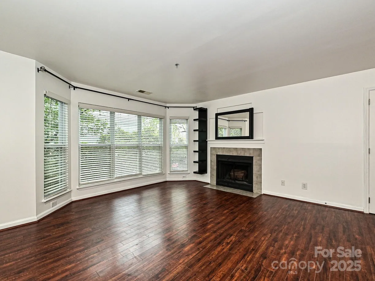 Charlotte Real Estate | View 521 N Graham Street #2B | room 1