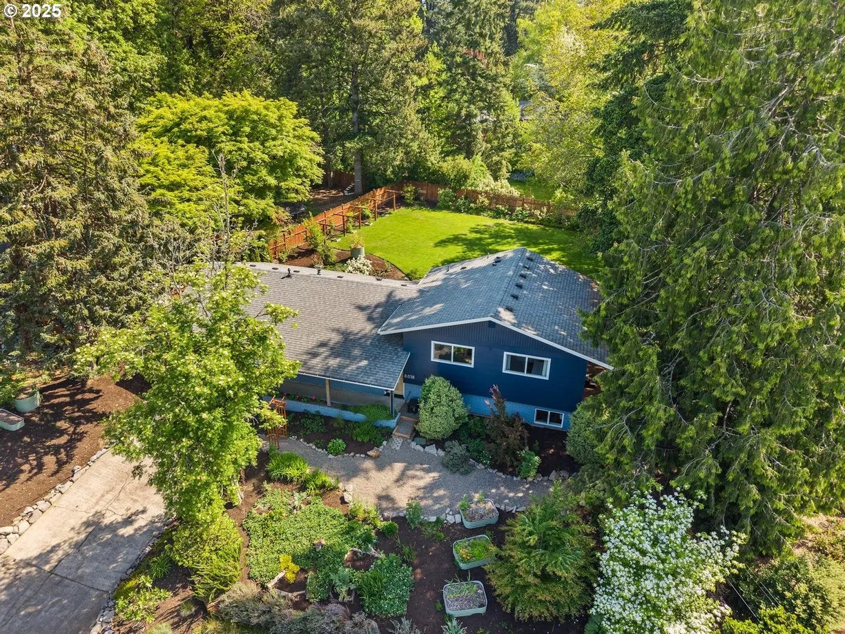 Portland, OR Real Estate | View 8818 SW 57th Ave | room 1