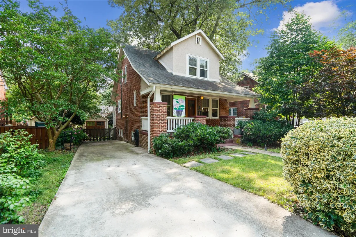 Washington Metro Area Real Estate | View 4009 Oglethorpe Street | room 1