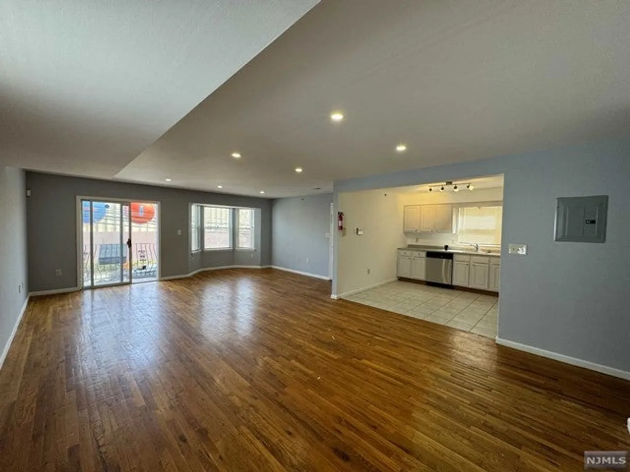 Bergen County Real Estate | View 40 11th Avenue #2 | room 2