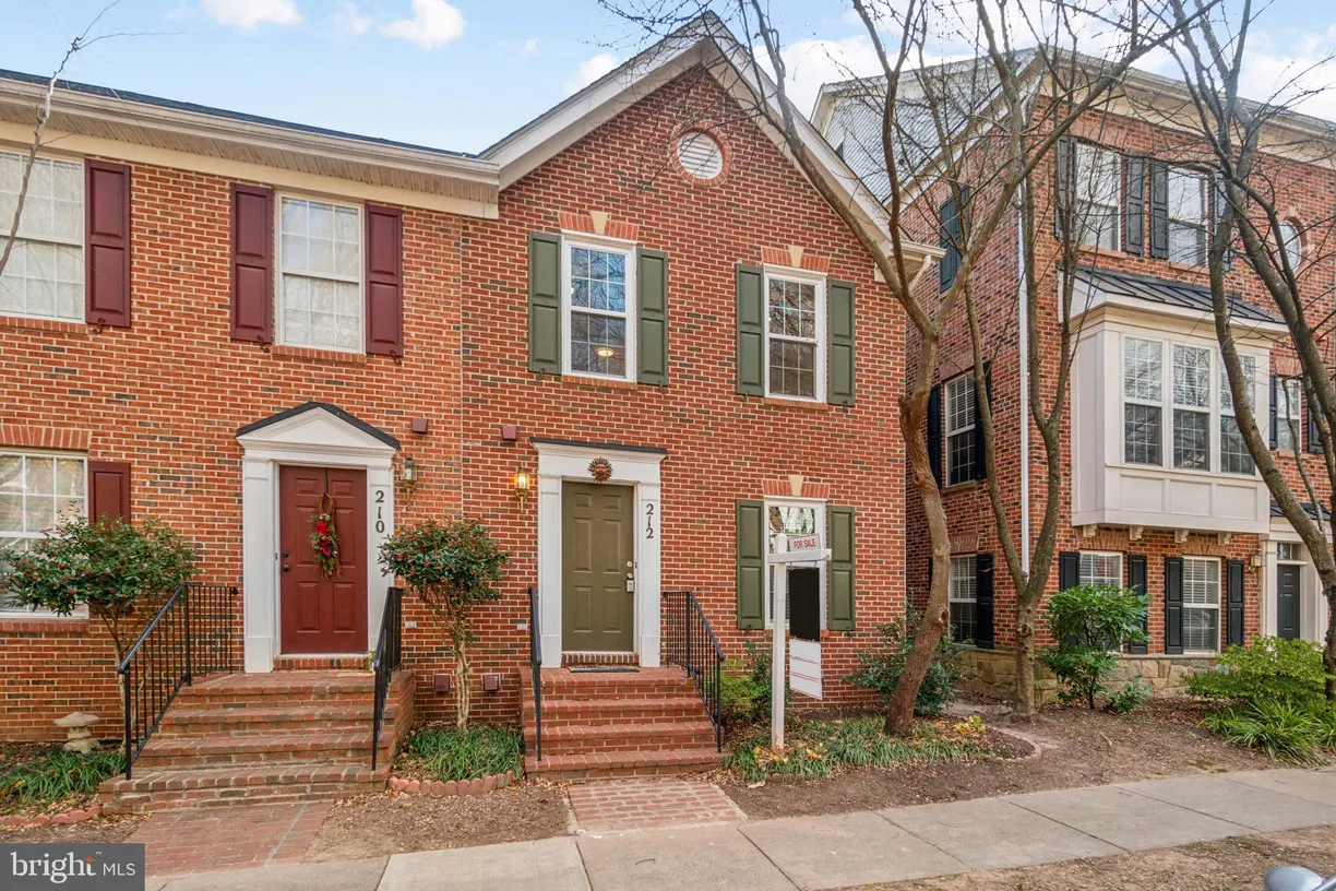 Washington Metro Area Real Estate | View 212 Poplar Spring Road | room 1