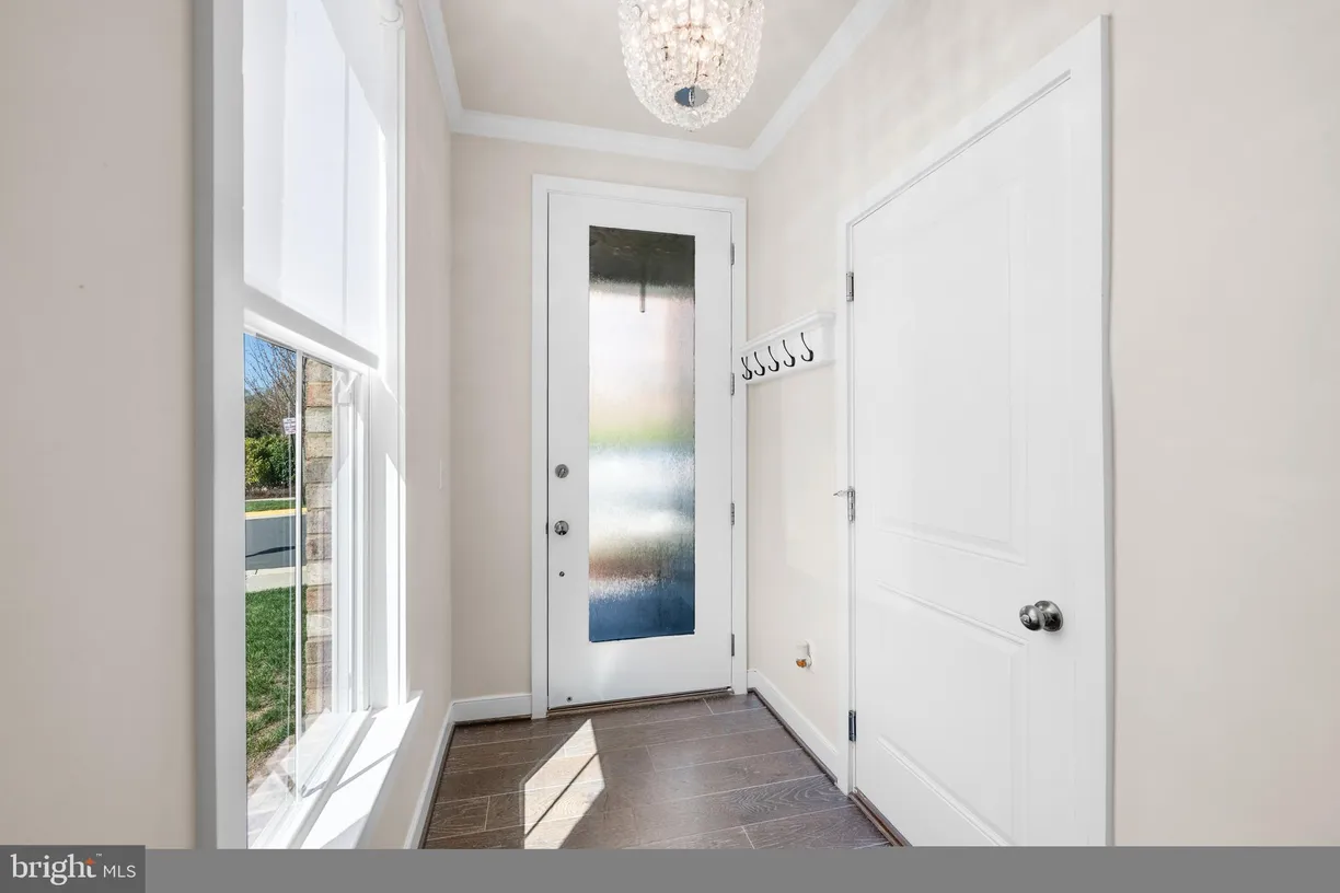 Washington Metro Area Real Estate | View 23112 Sullivans Cove Square | room 2