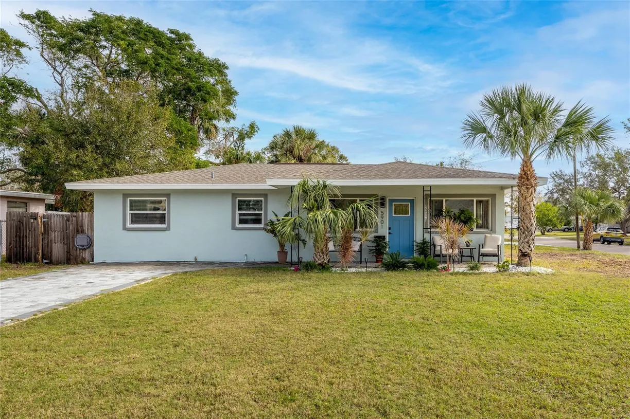 Sarasota/St. Petersburg Real Estate | View 5901 1st Street Ne | 3 Beds, 2 Baths