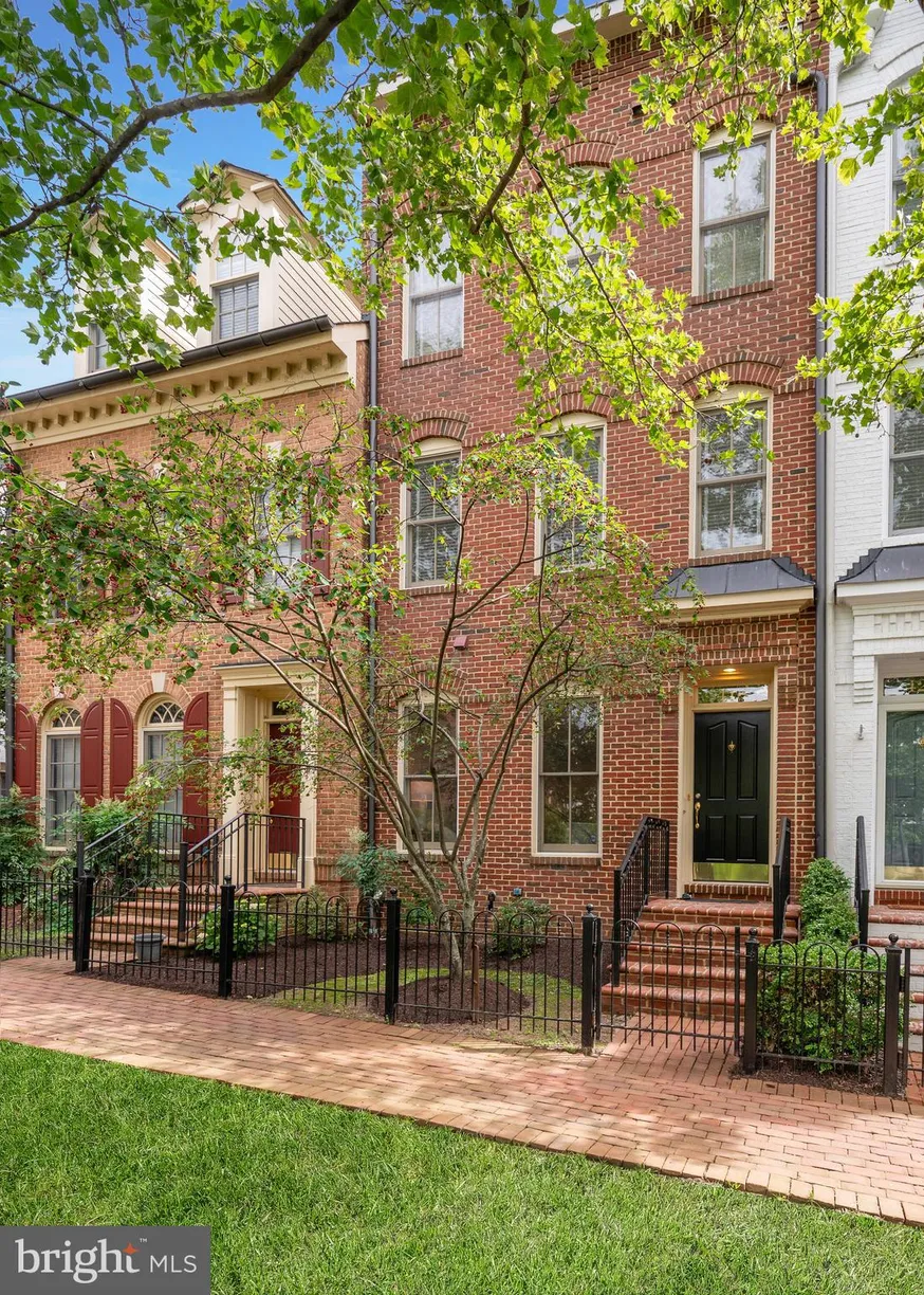 Washington Metro Area Real Estate | View 418 Cook Street | 3 Beds, 3 Baths