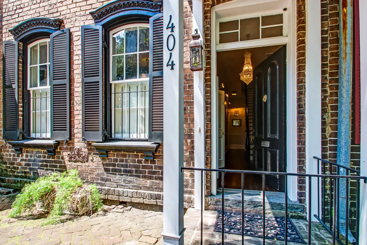 Savannah Real Estate | View 404 E Liberty Street | room 3 | View 4