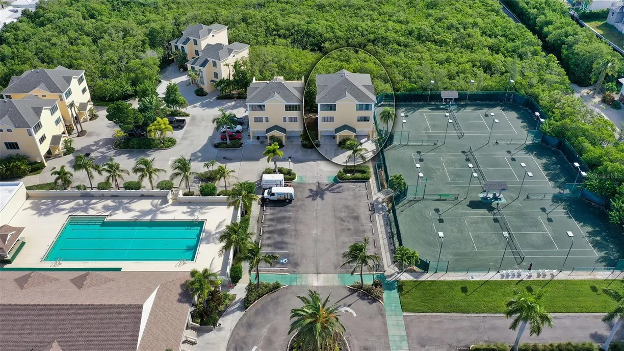 Sarasota/St. Petersburg Real Estate | View 653 Cedars Court | 2 Beds, 2 Baths