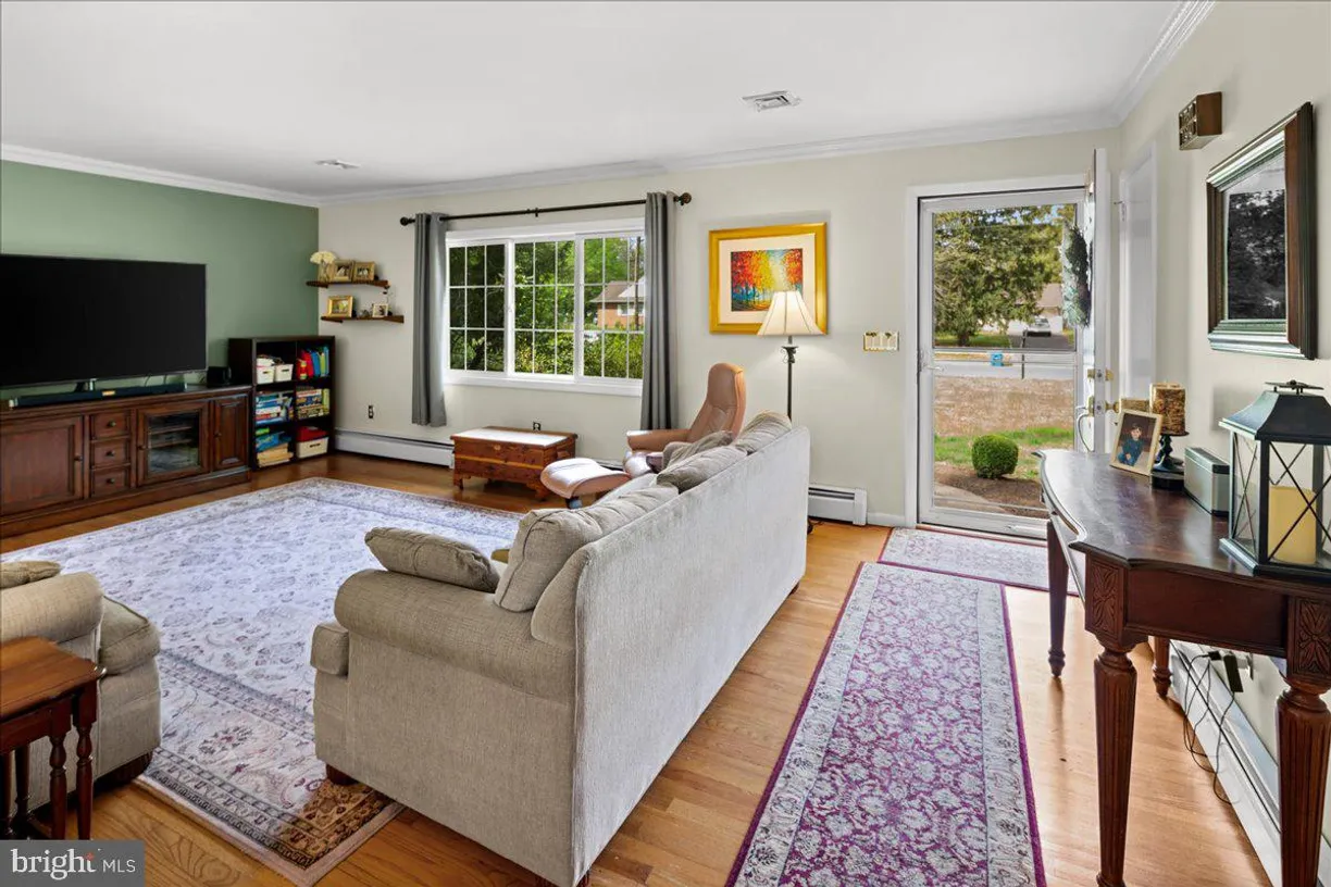 Central NJ/Bucks County, PA Real Estate | View 13 Morningside Drive | room 1