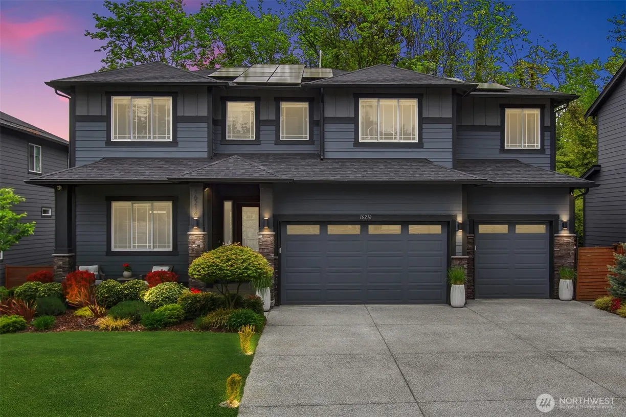 Seattle Area Real Estate | View 16216 81st Place | room 1