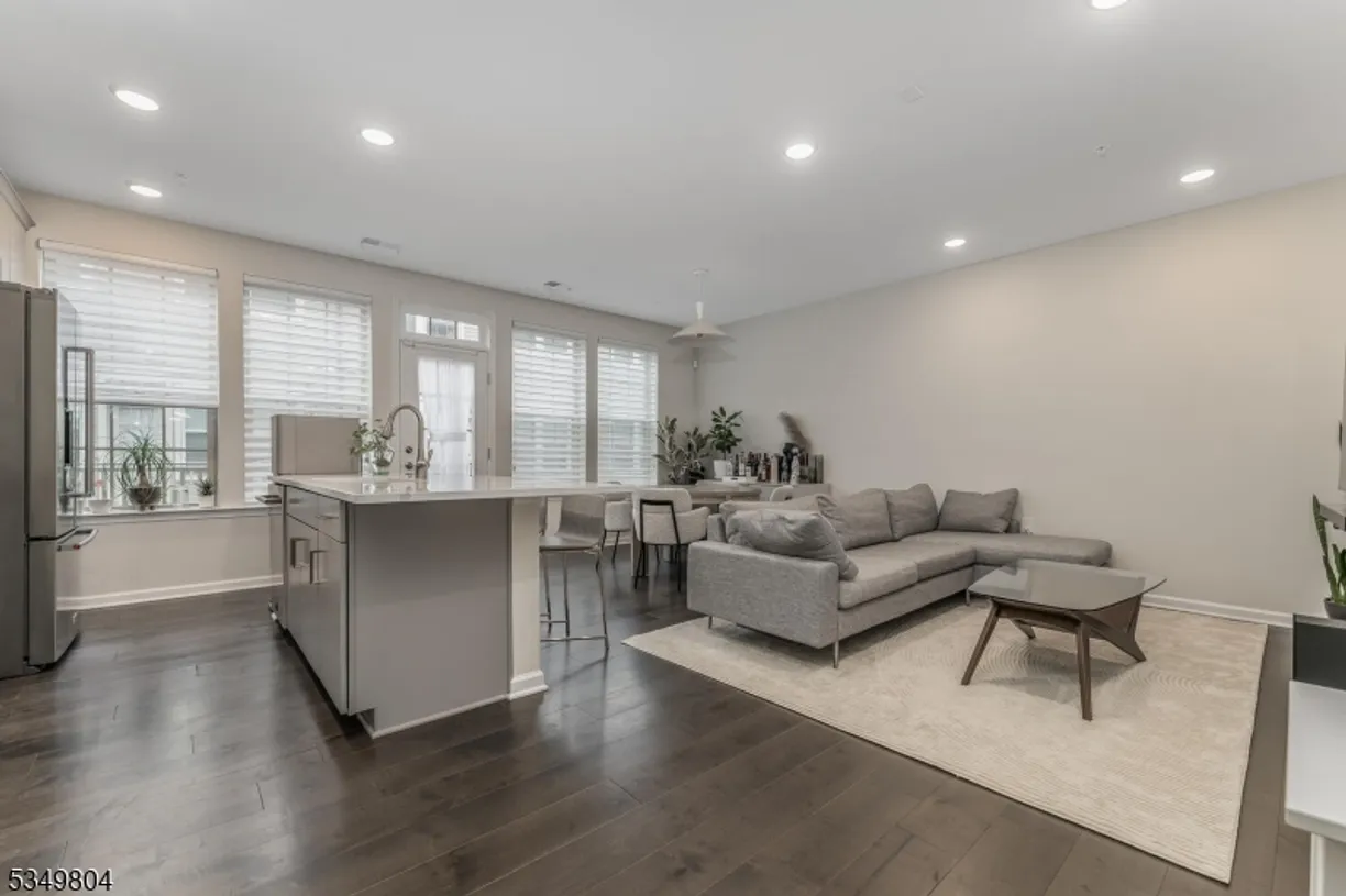 Central NJ/Bucks County, PA Real Estate | View 31 South Davenport St | room 1