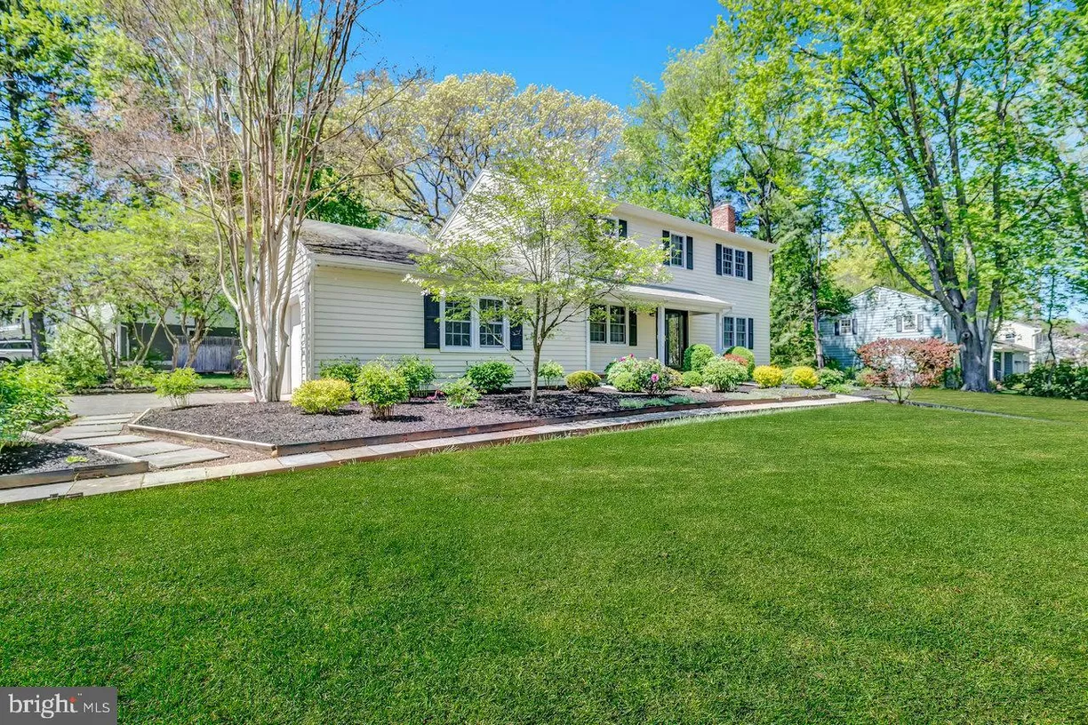 Central NJ/Bucks County, PA Real Estate | View 11 Monterey Drive | room 1