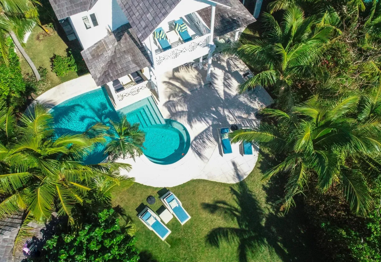 Bahamas Real Estate | View Waterfront Home & Lot w/ Docks | 5 Beds, 4 Baths