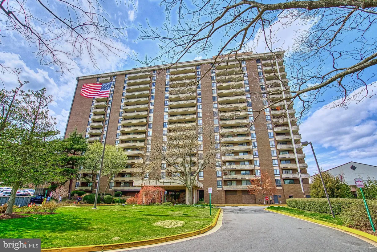 Washington Metro Area Real Estate | View 1800 Old Meadow 410 | 1 Bed, 2 Baths