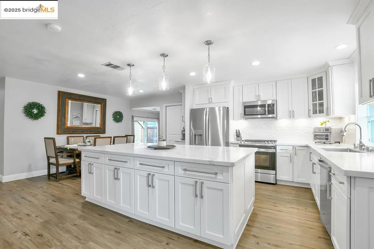 Northern California Real Estate | View 785 Peachwillow Dr | room 2