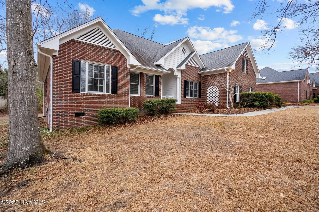 Wilmington, NC Real Estate | View 126 Francis Marion Drive | room 2