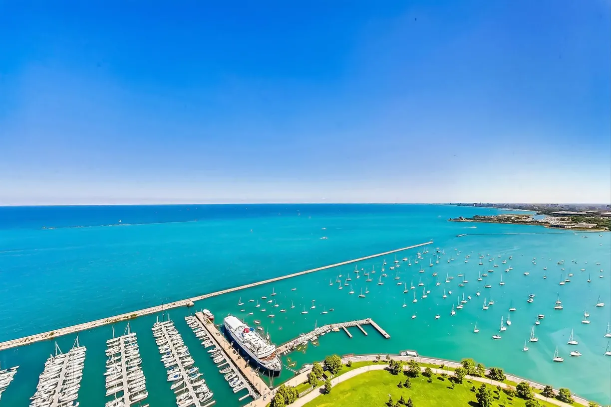 Chicago Real Estate | View 155 N Harbor, 5110 | room 2