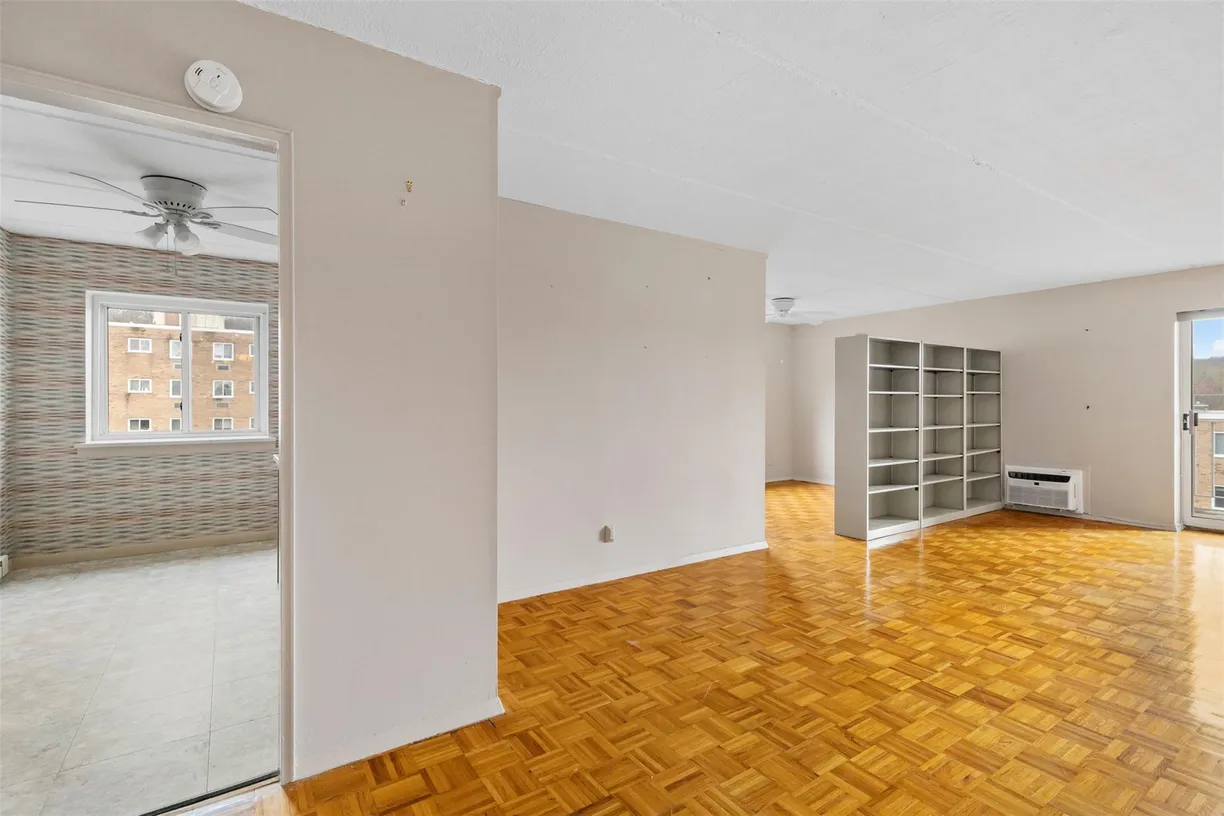Westchester Real Estate | View 416 Benedict Avenue #6C | room 2