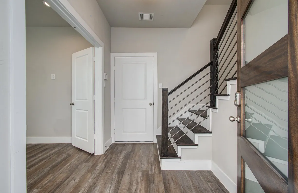 Houston Suburbs Real Estate | View 1741 Cove Crescent Court | room 2