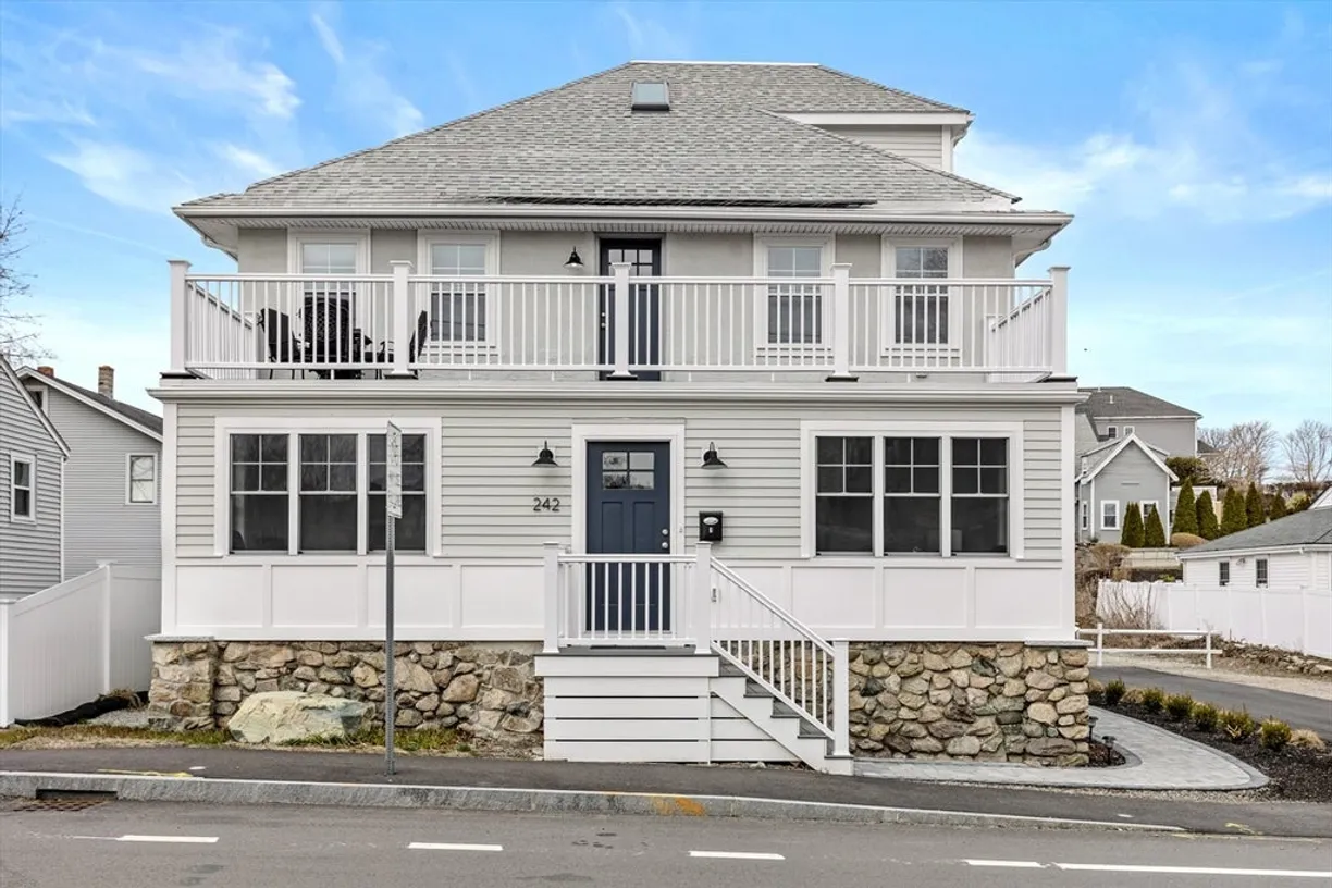 Boston, MA Real Estate | View 242 Atlantic Ave - Short Term #2 | 3 Beds, 1 Bath