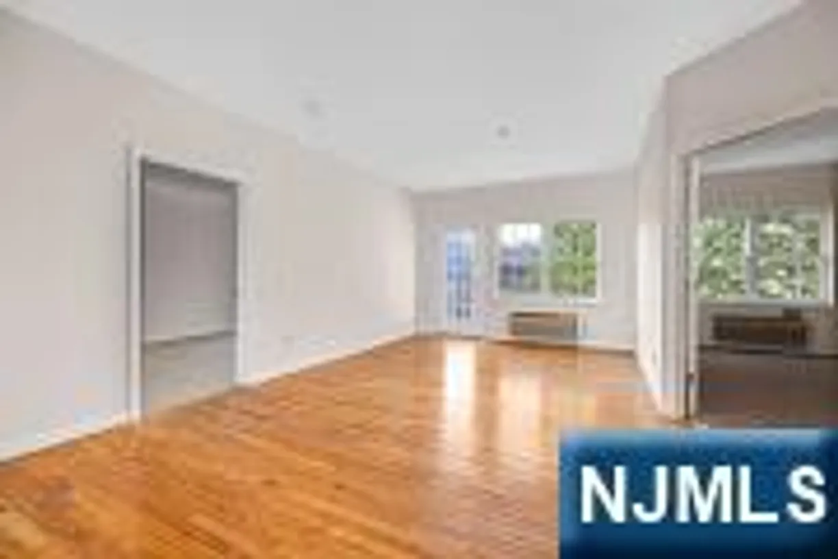 Bergen County Real Estate | View 2307 Tenakill Park 2307 | room 2