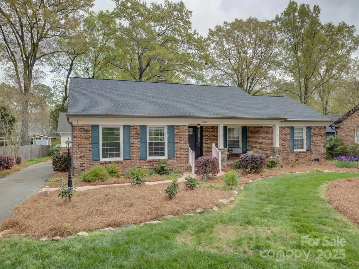 Charlotte Real Estate | View 1340 Braeburn Road | 3 Beds, 2 Baths