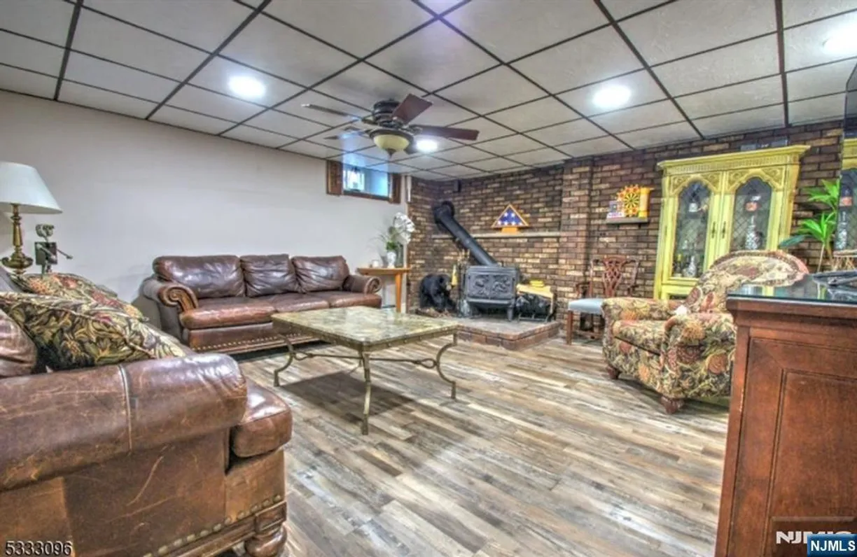 Bergen County Real Estate | View 15 Wagner A | 2 Beds, 3 Baths