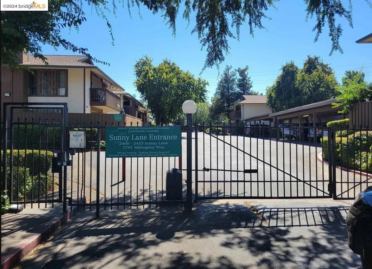 Northern California Real Estate | View 2405 Sunny Ln | 2 Beds, 2 Baths