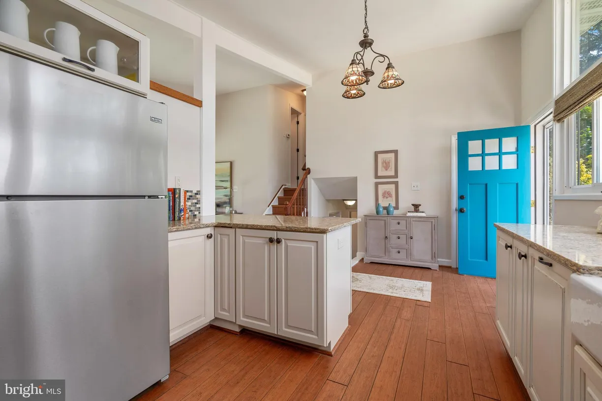 Washington Metro Area Real Estate | View 4006 Javins Drive | room 2