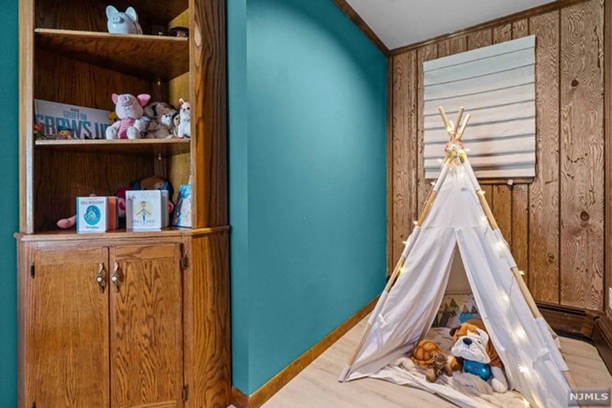Rockland/Orange/NJ Real Estate | View 44 Rustic Drive | room 29 | View 30